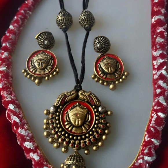 Handcrafted Terracotta Necklace and Earrings Set - Picture 2 of 5